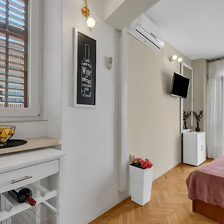 Amfora Apartament Podgora