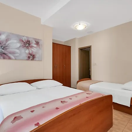 Amfora * Podgora (Split-Dalmatia)