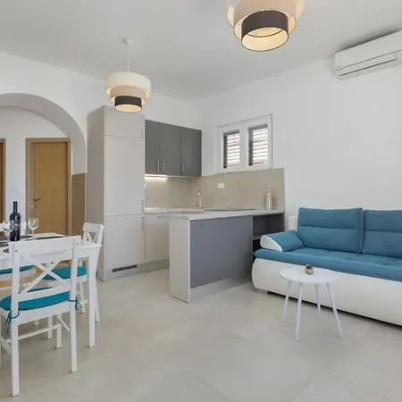Amfora * Podgora (Split-Dalmatia)